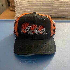 Vintage Cincinnati Bengals Football Cap: Black and Orange